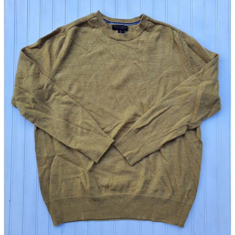 Banana Republic Mens XL Extra Fine Merino Wool Crewneck Sweater Mustard Yellow